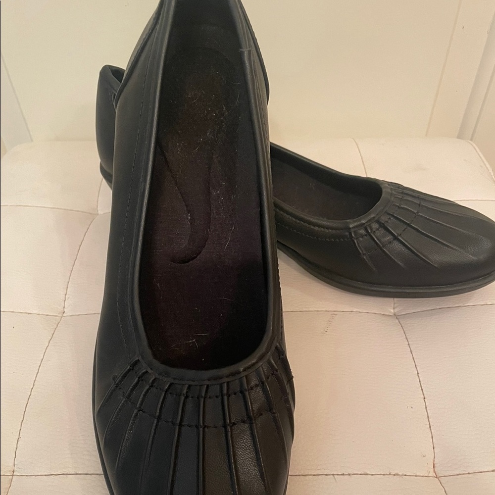 Easy Spirit Cushioned Loafer